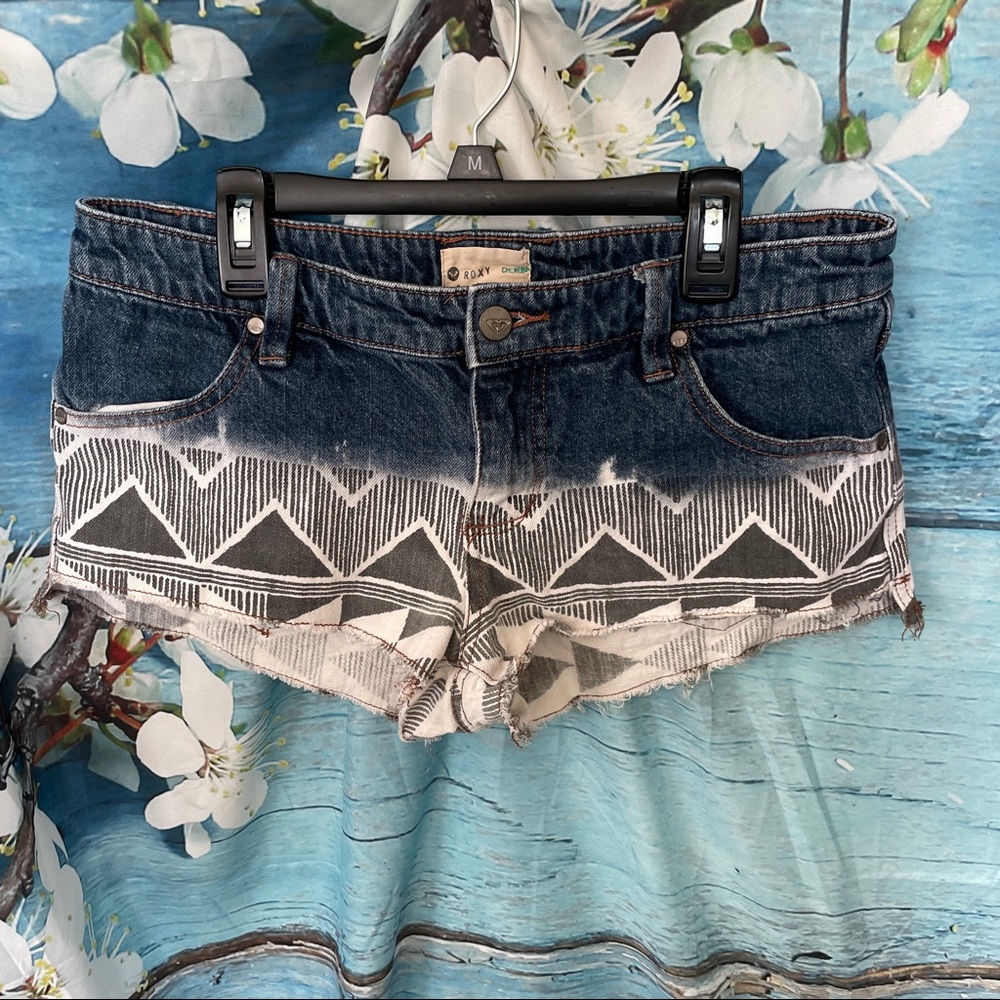 Roxy denim shorts 7/28 tribal design extra short